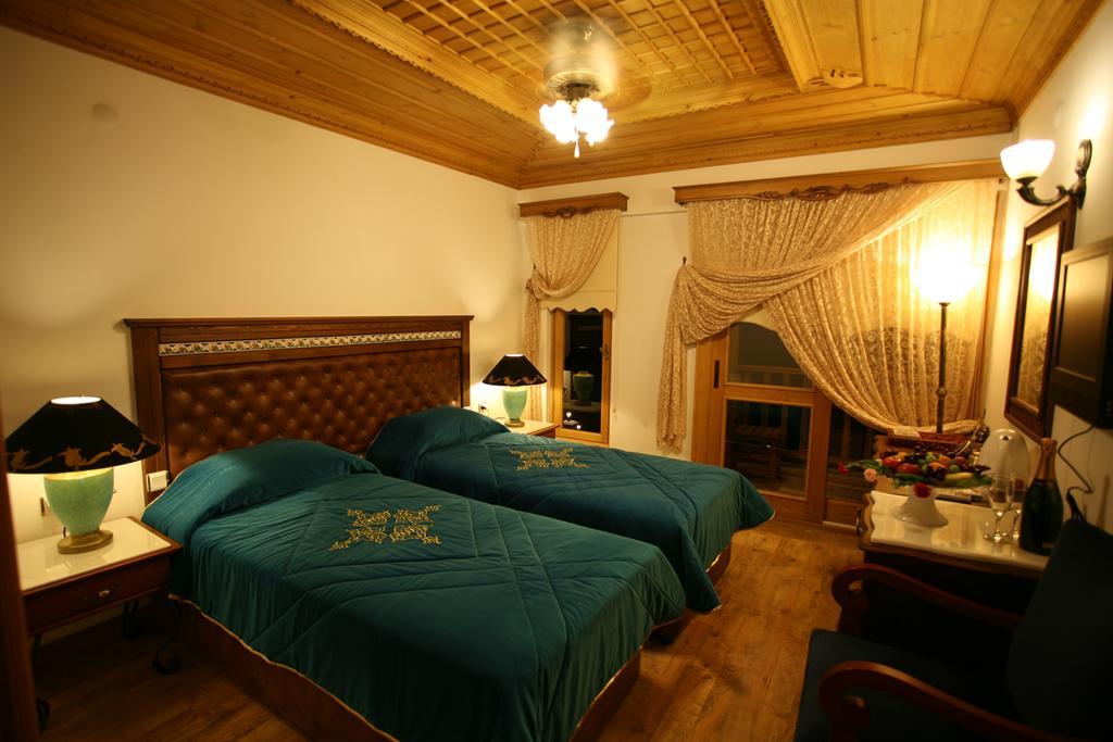 אקיאקה Kerme Ottoman Konak מראה חיצוני תמונה